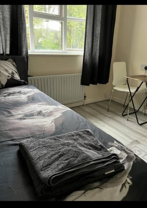 הוילה פלמסטד Extra Large House In Woolwich מראה חיצוני תמונה